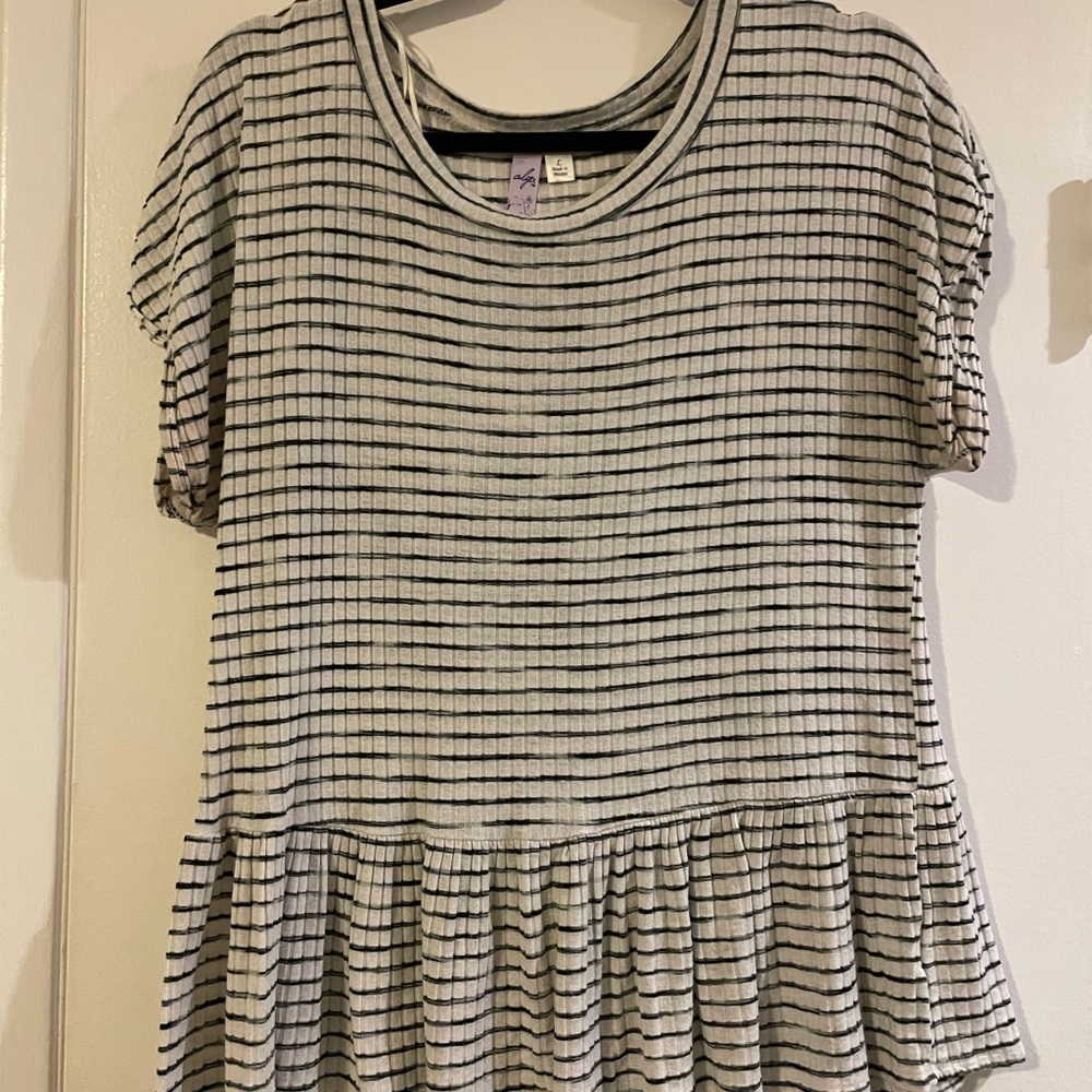 Alya Black & White Super Soft Peplum Top Woman’s Large